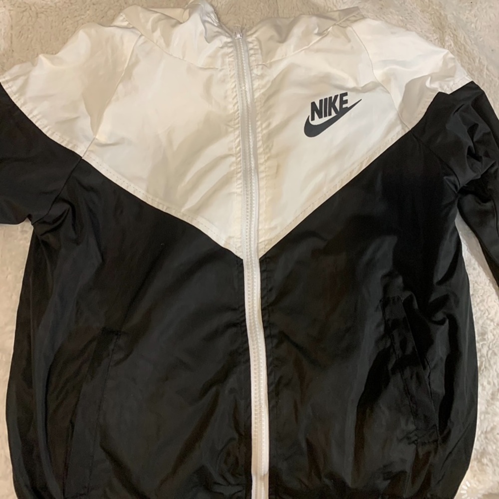 Nike wind breaker